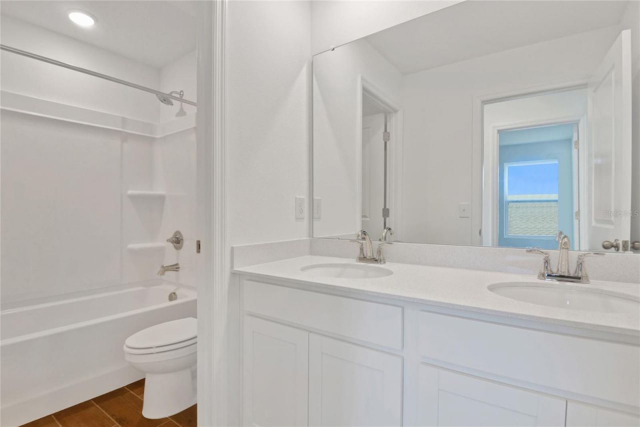 734 Lake Dell Avenue, Dundee, FL 33838 Photo