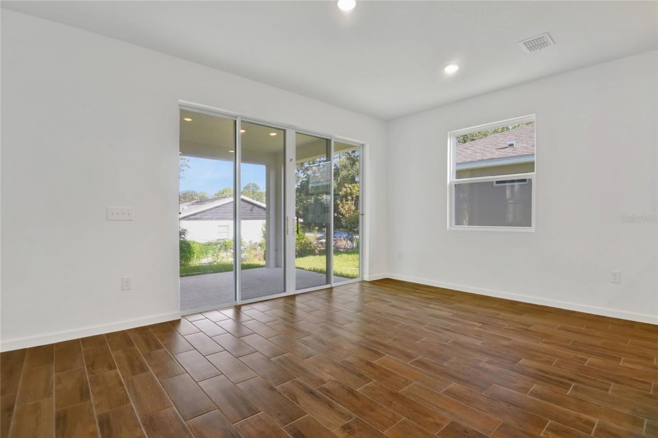 734 Lake Dell Avenue, Dundee, FL 33838 Photo