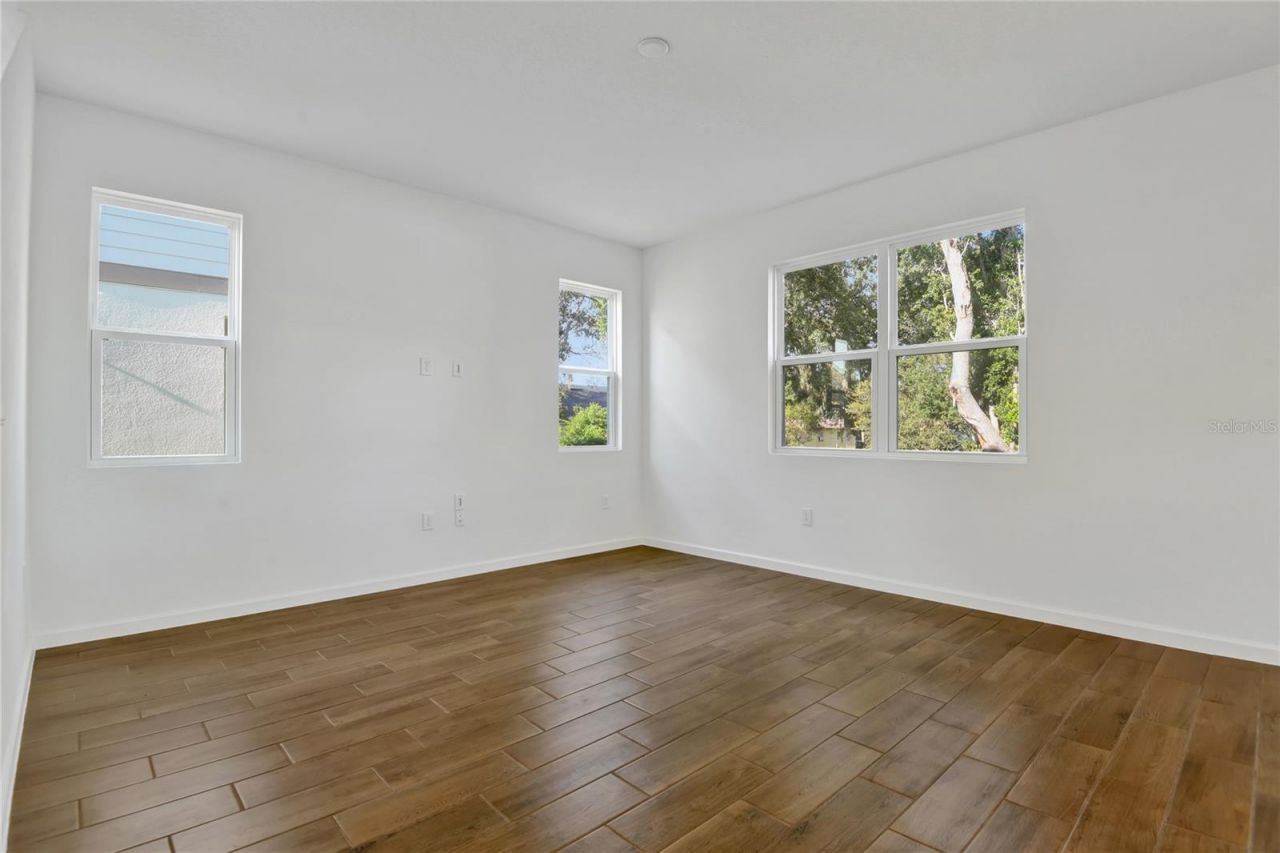 734 Lake Dell Avenue, Dundee, FL 33838 Photo