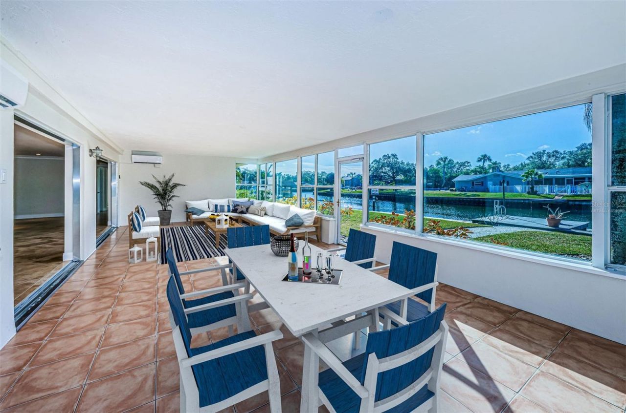 2391 Roberta Lane, Clearwater, FL 33764 Photo