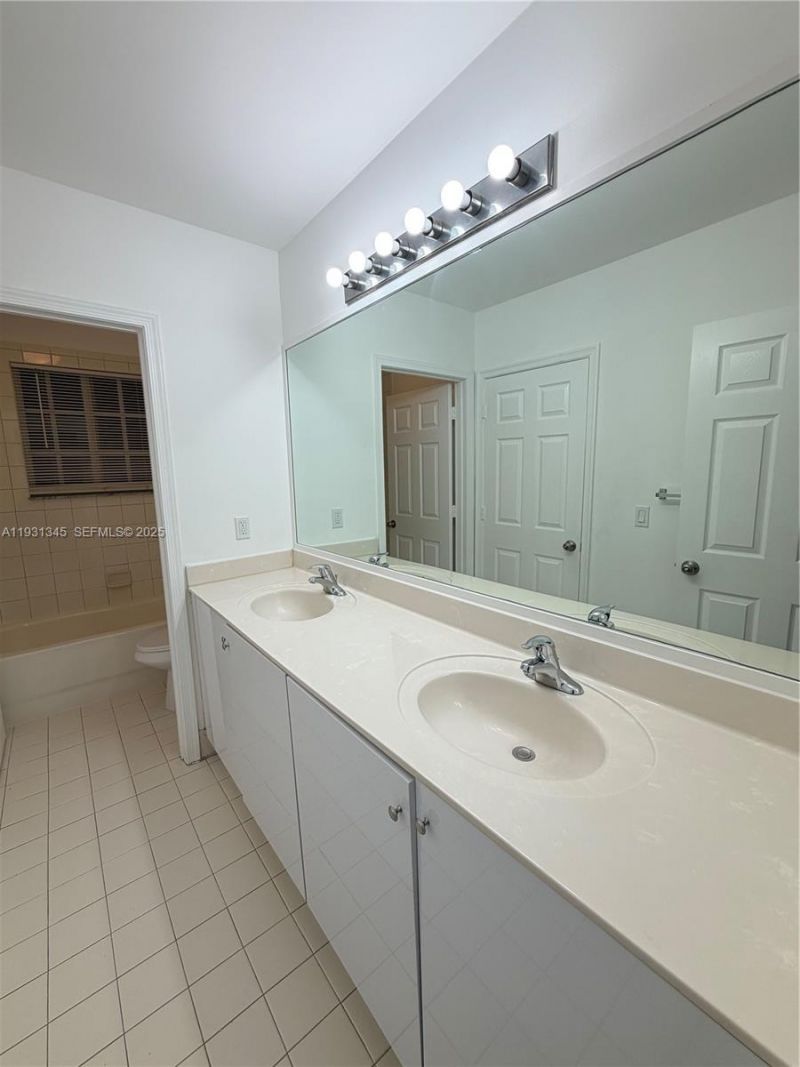 1415 NW 34th Way, Unit 1415, Lauderhill, FL 33311 Photo