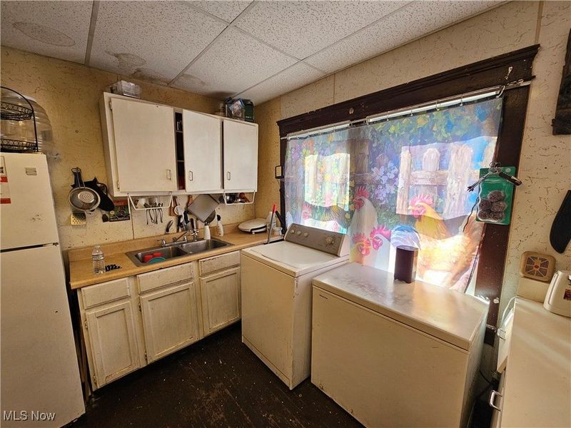 3283 W 48th Street, Cleveland, OH 44102 Photo 4