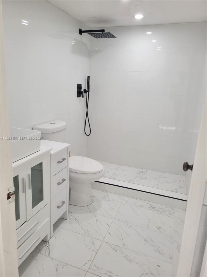 1331 S Franklin Ave, Unit 1331J, Homestead, FL 33034 Photo