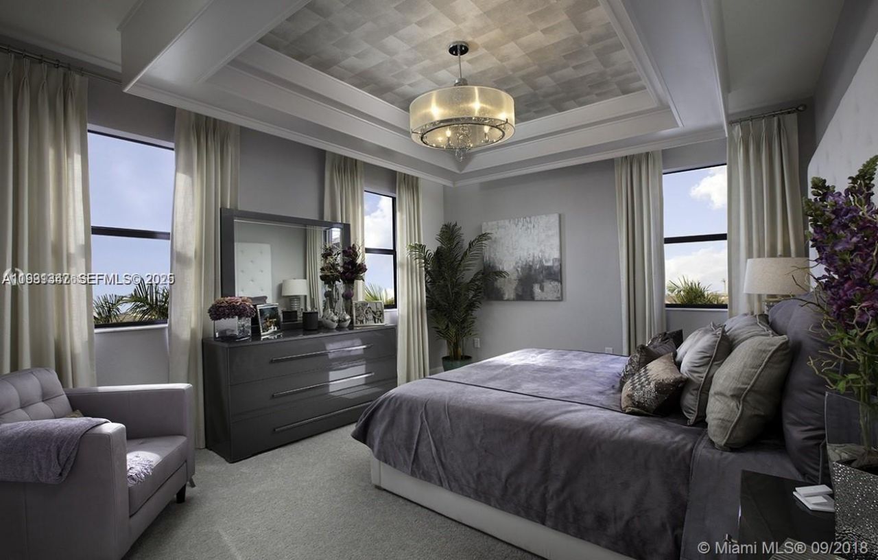 3541 W 104th Ter , Hialeah, FL 33018 Photo