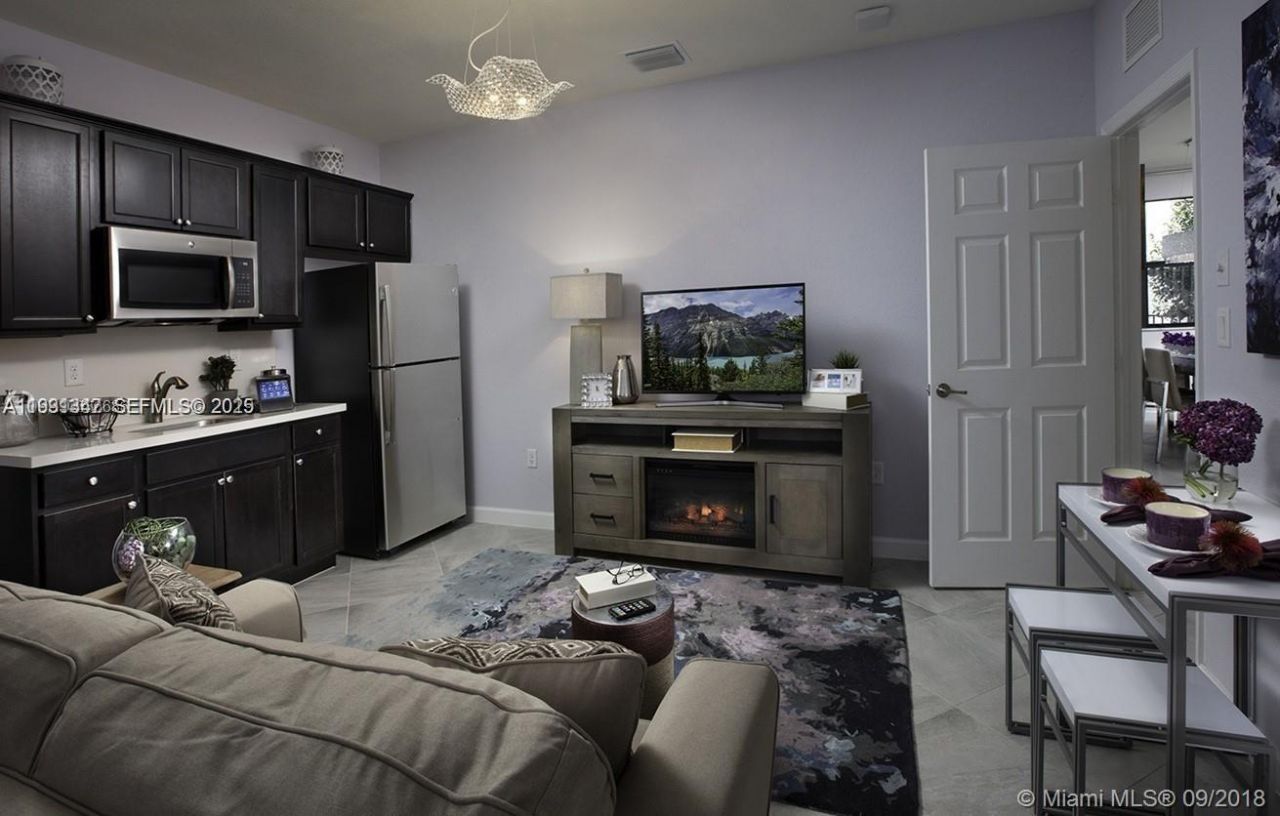 3541 W 104th Ter , Hialeah, FL 33018 Photo