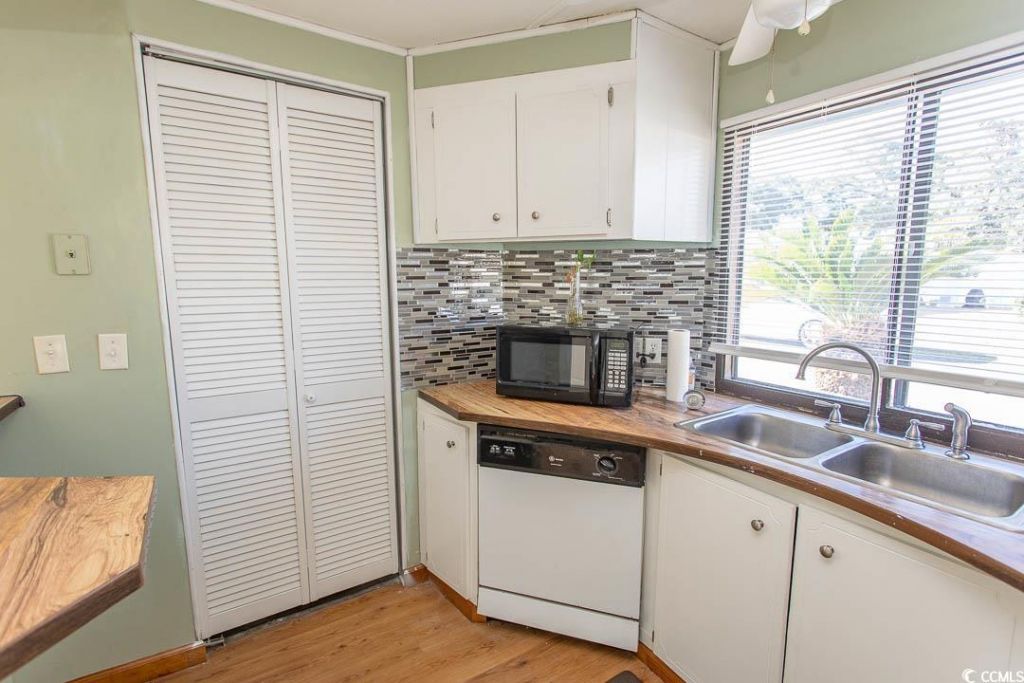 3 Burr Circle Photo 13