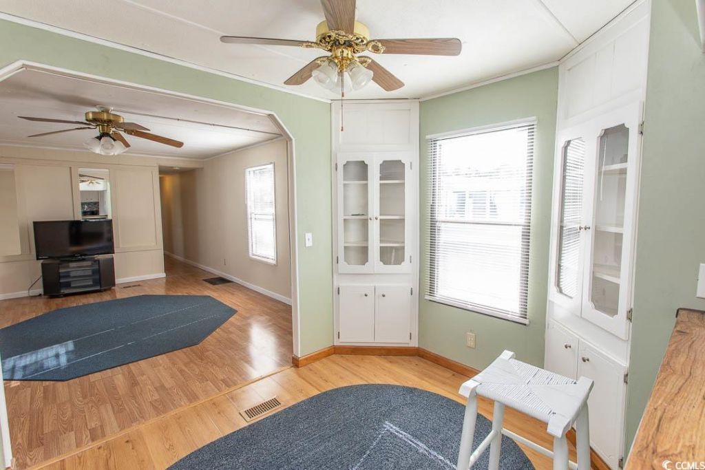 3 Burr Circle Photo 15