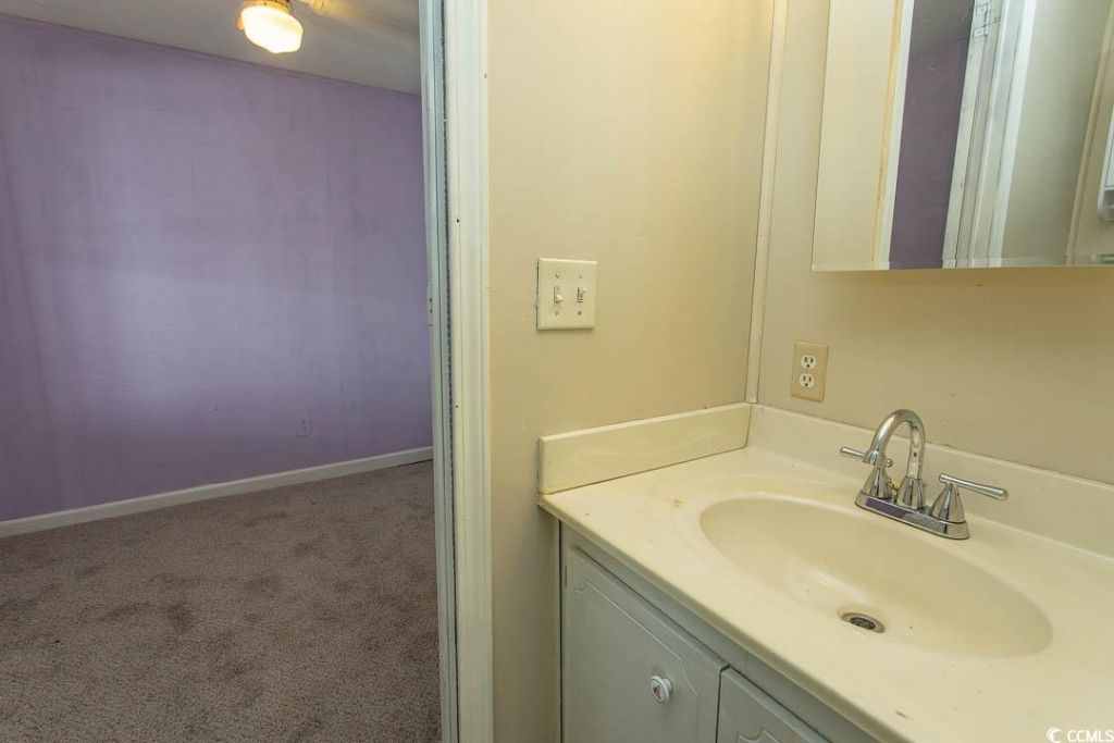 3 Burr Circle Photo 26