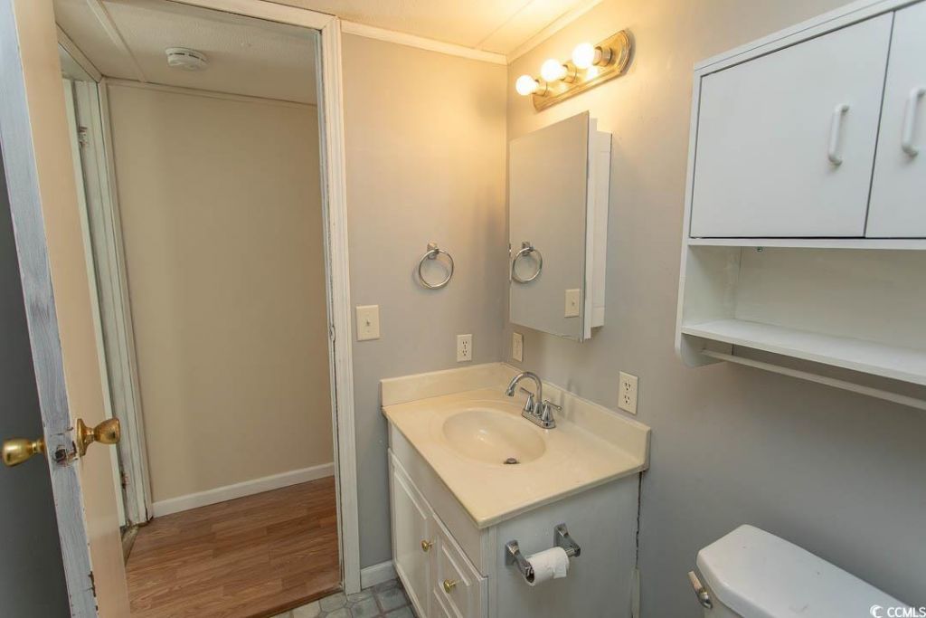 3 Burr Circle Photo 34