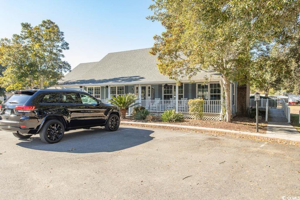 3 Burr Circle Photo 36