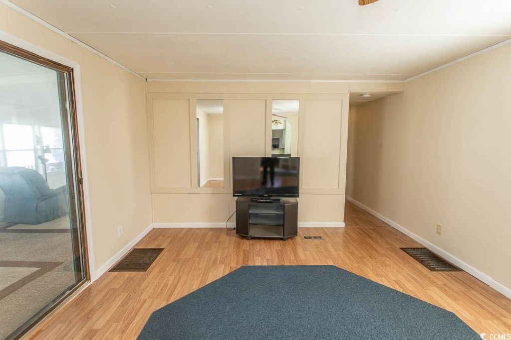 3 Burr Circle Photo 9