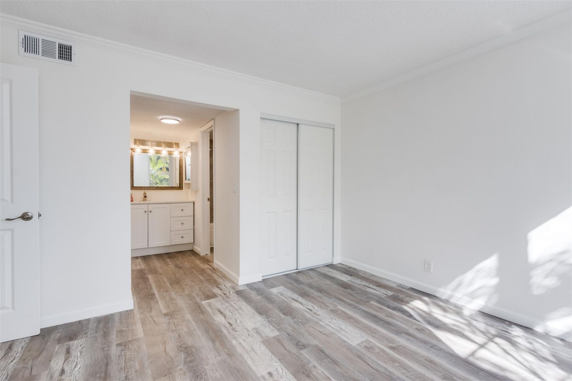 9410 Live Oak Place, Unit 203, Davie, FL 33324 Photo