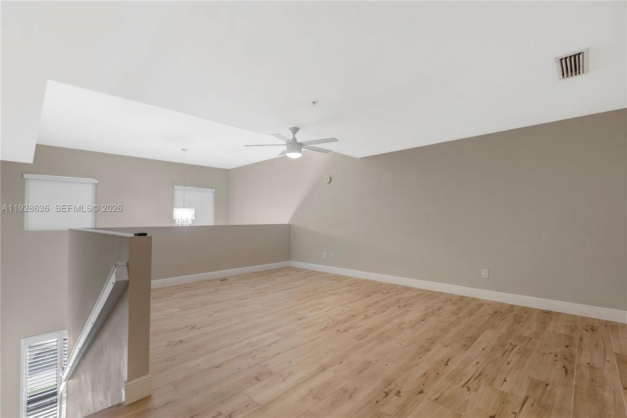 8395 SW 73rd Ave, Unit 105, Miami, FL 33143 Photo