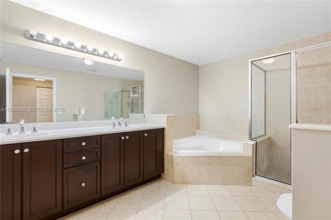 8395 SW 73rd Ave, Unit 105, Miami, FL 33143 Photo