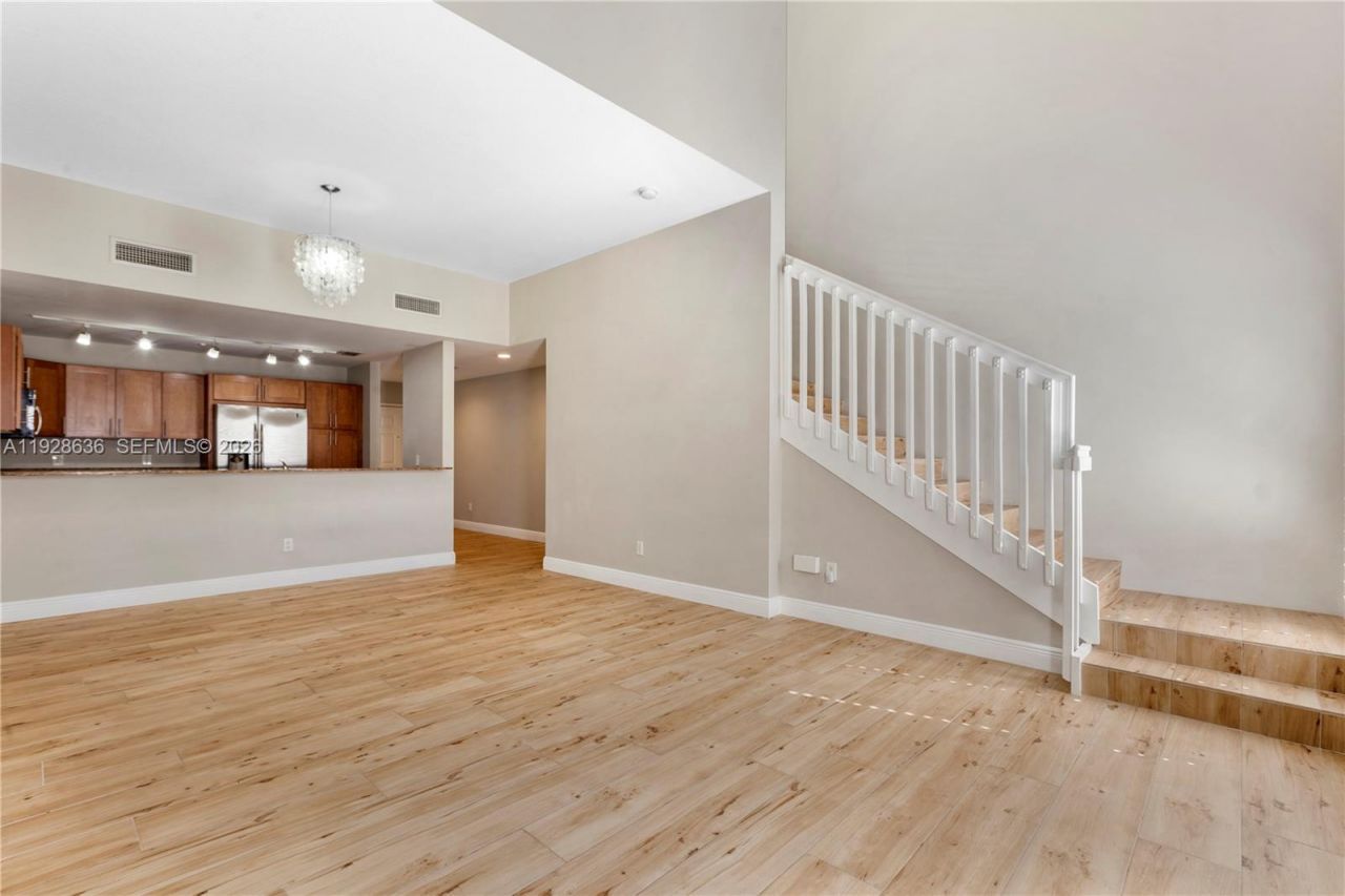 8395 SW 73rd Ave, Unit 105, Miami, FL 33143 Photo