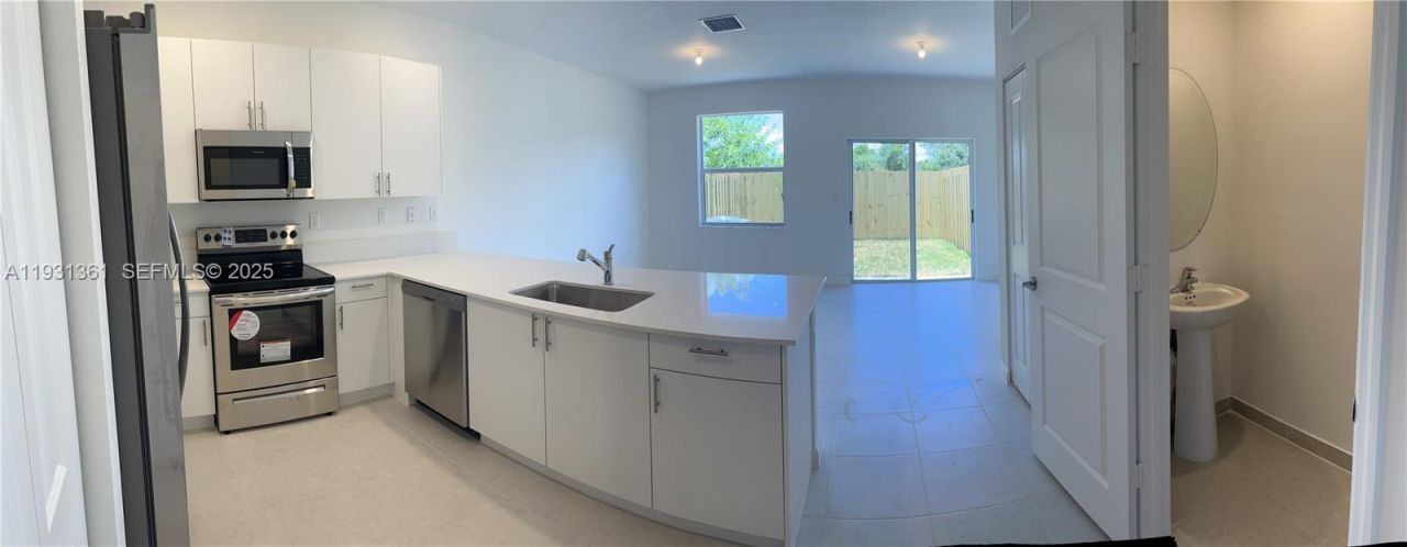 2628 SE 19th St , Homestead, FL 33035 Photo