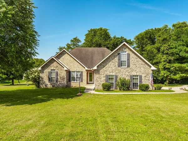 1045 Emerald Way, Castalian Springs, TN 37031