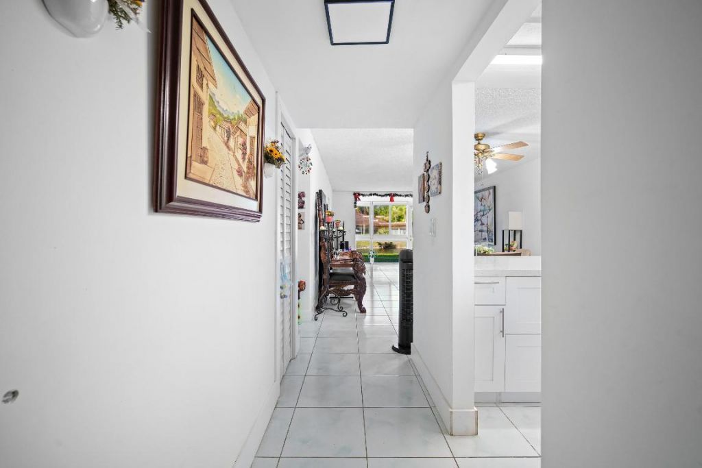 1101 NW 58th Terrace, Unit 111, Sunrise, FL 33313 Photo