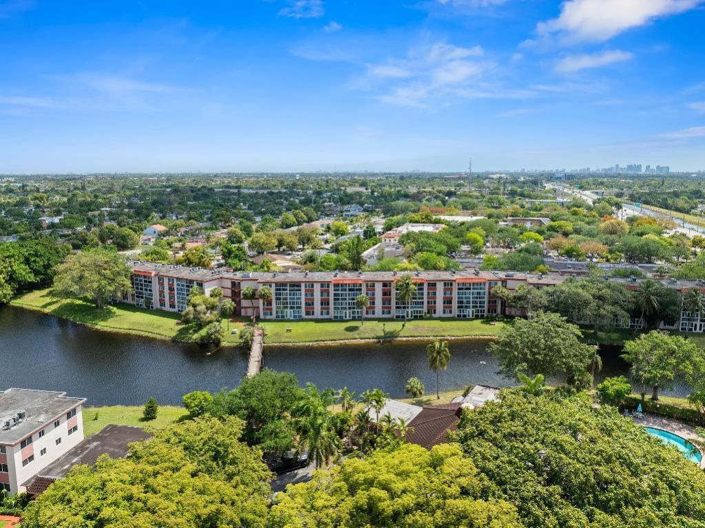 1101 NW 58th Terrace, Unit 111, Sunrise, FL 33313 Photo