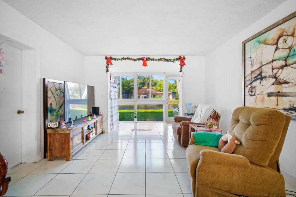 1101 NW 58th Terrace, Unit 111, Sunrise, FL 33313 Photo