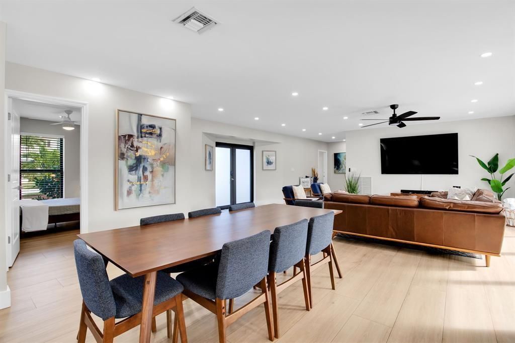 24 Castle Harbor Island, Fort Lauderdale, FL 33308 Photo