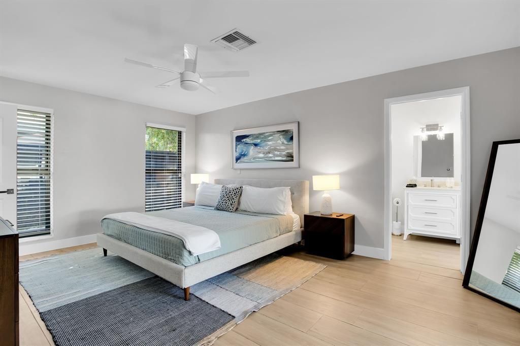 24 Castle Harbor Island, Fort Lauderdale, FL 33308 Photo