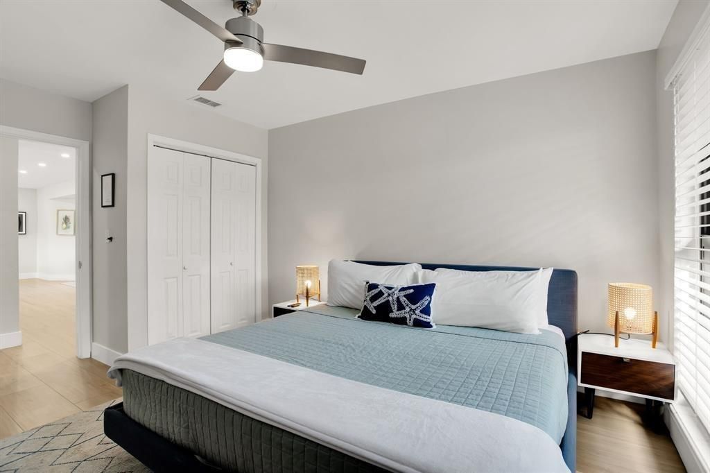 24 Castle Harbor Island, Fort Lauderdale, FL 33308 Photo