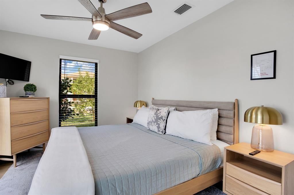 24 Castle Harbor Island, Fort Lauderdale, FL 33308 Photo