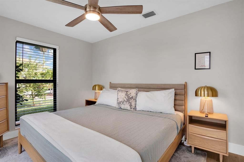 24 Castle Harbor Island, Fort Lauderdale, FL 33308 Photo