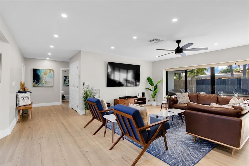 24 Castle Harbor Island, Fort Lauderdale, FL 33308 Photo