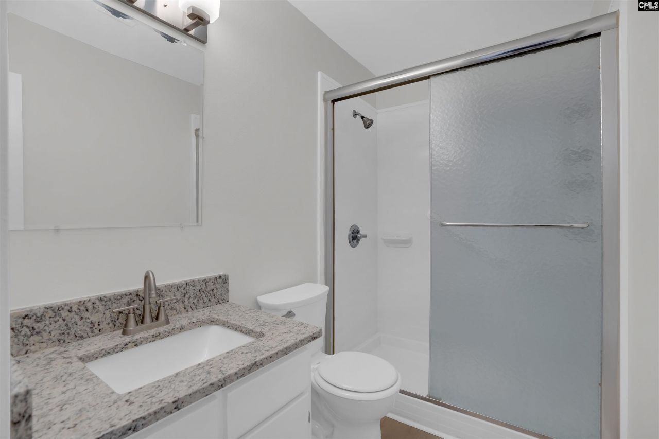 1913 Grays Inn Road Photo 6