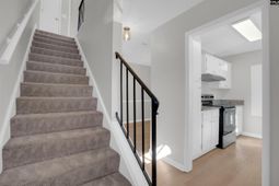 1913 Grays Inn Road photo 4