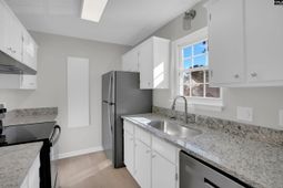 1913 Grays Inn Road photo 4