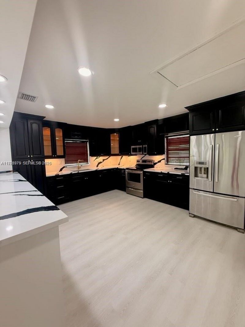 4529 SW 24th St, Fort Lauderdale, FL 33317 Photo