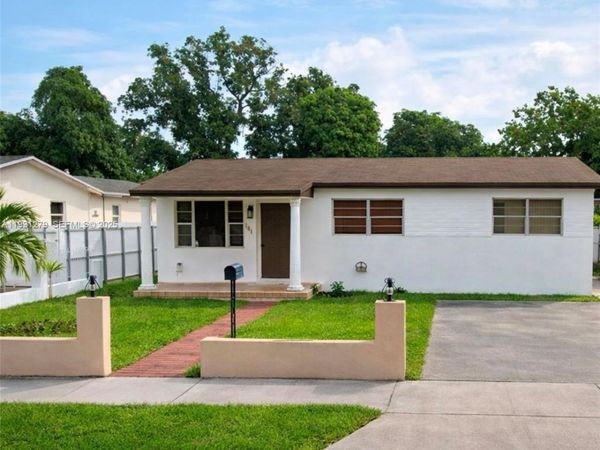 141 W 31st St , Hialeah, FL 33012