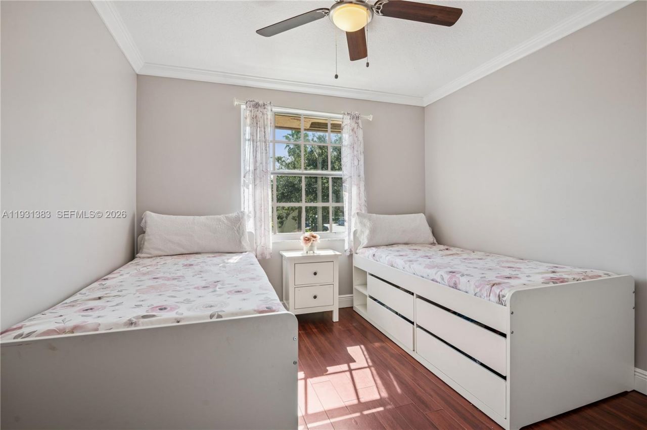 10871 NW 35th Pl, Sunrise, FL 33351 Photo