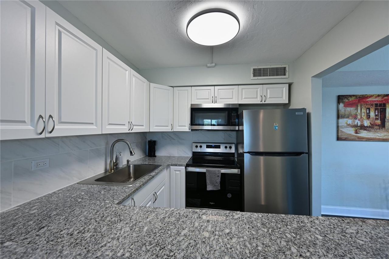 2901 26th Street W, Unit 320, Bradenton, FL 34205 Photo
