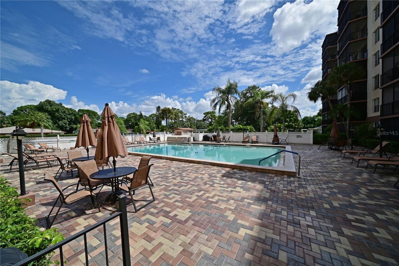 2901 26th Street W, Unit 320, Bradenton, FL 34205 Photo