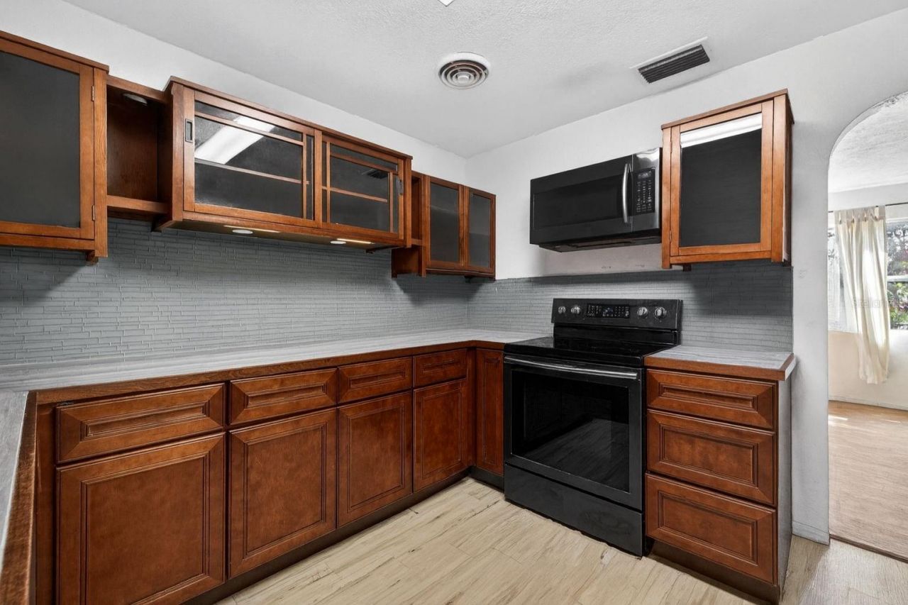 2509 Dartmouth Avenue N, Saint Petersburg, FL 33713 Photo