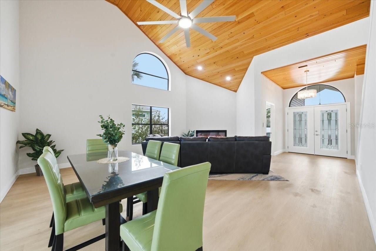 1821 NW 20th Avenue, Crystal River, FL 34428 Photo