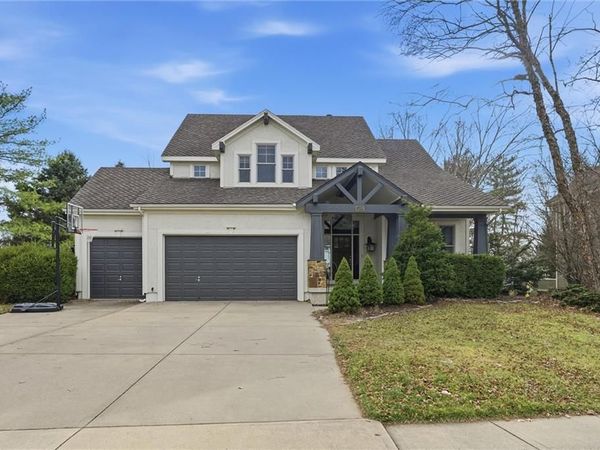 15088 Sherwood Street, Leawood, KS 66224