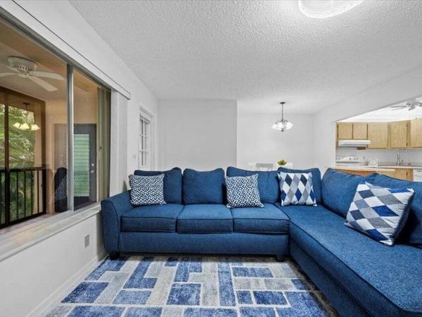 436 Pine Glen Lane, Unit B-2, Greenacres, FL 33463