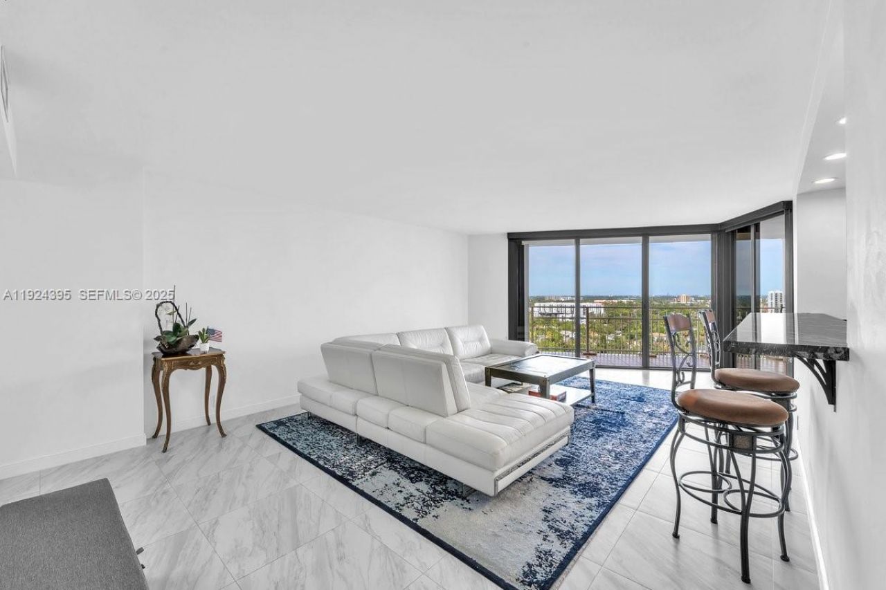 4000 Towerside Ter, Unit 1807, Miami, FL 33138 Photo