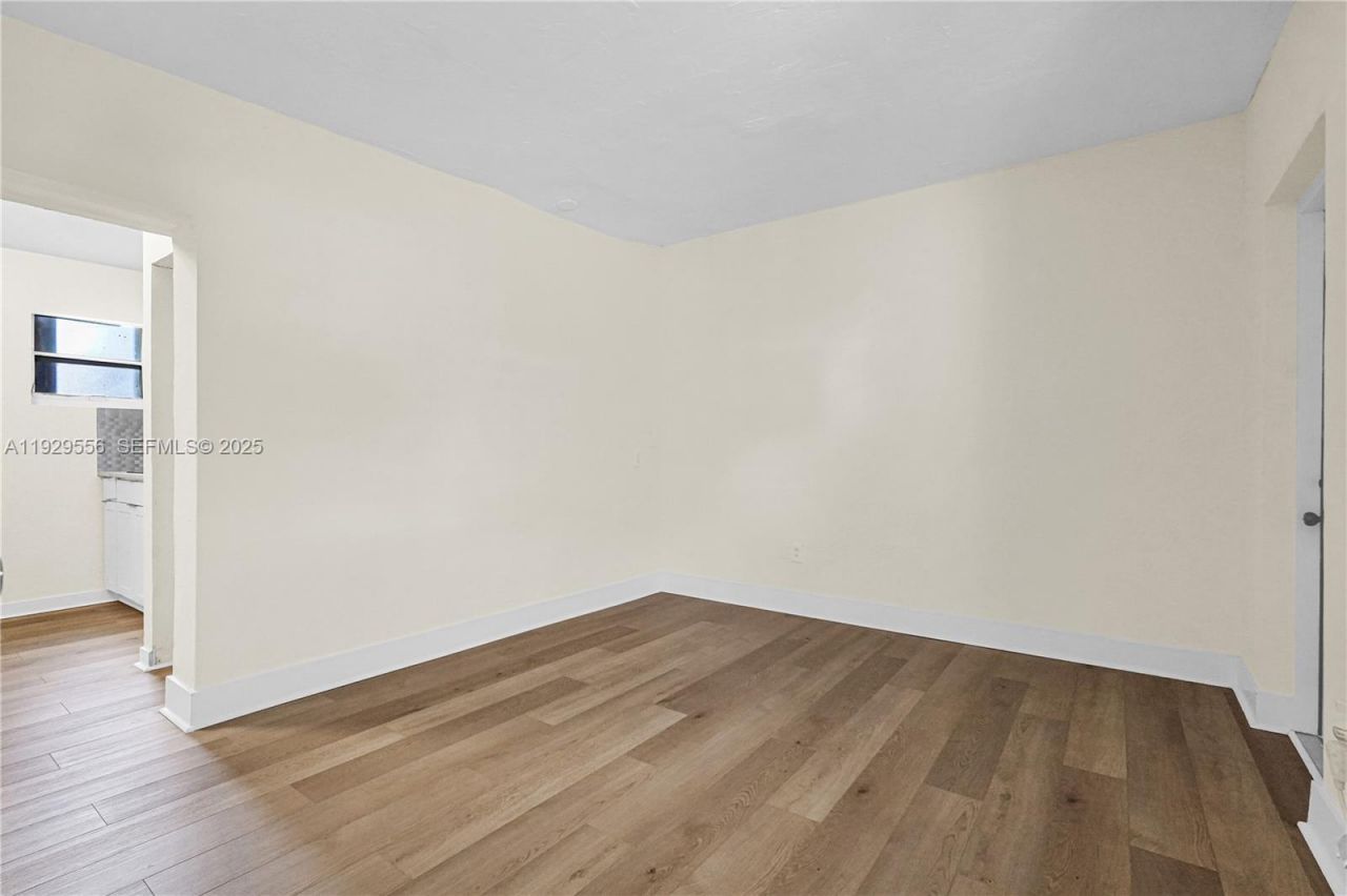 47 NW 49th St, Unit 3, Miami, FL 33127 Photo