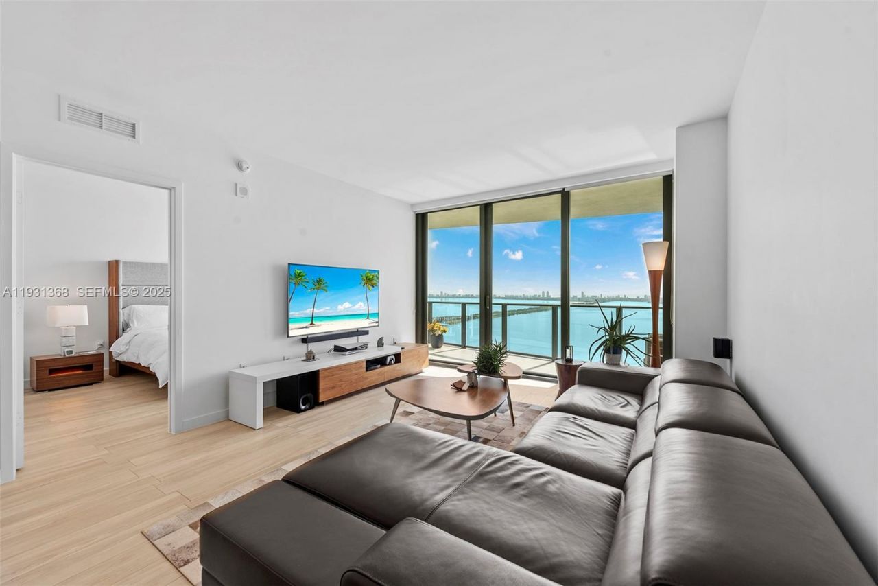 460 NE 28th St , Unit 3903, Miami, FL 33137 Photo