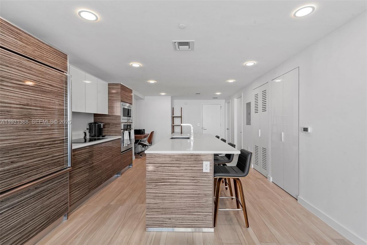 460 NE 28th St , Unit 3903, Miami, FL 33137 Photo