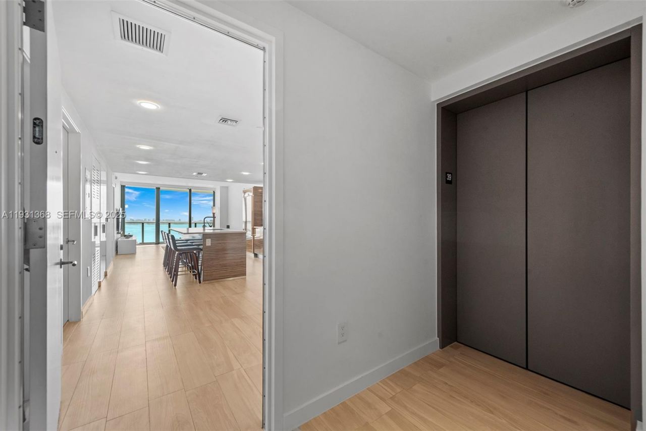 460 NE 28th St , Unit 3903, Miami, FL 33137 Photo