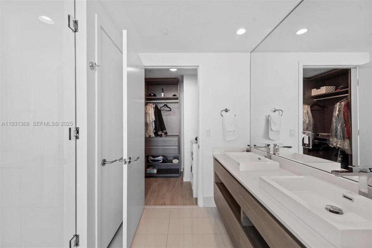 460 NE 28th St , Unit 3903, Miami, FL 33137 Photo