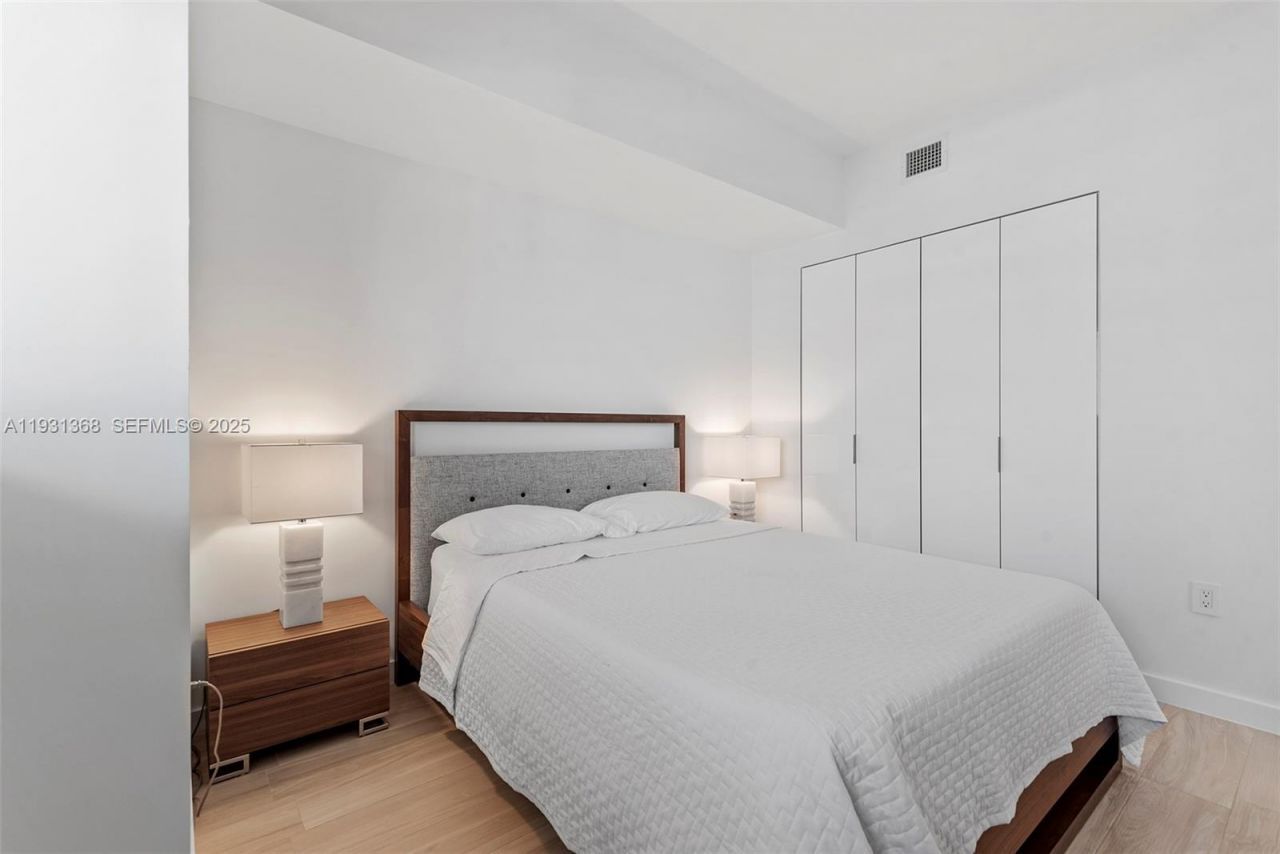 460 NE 28th St , Unit 3903, Miami, FL 33137 Photo