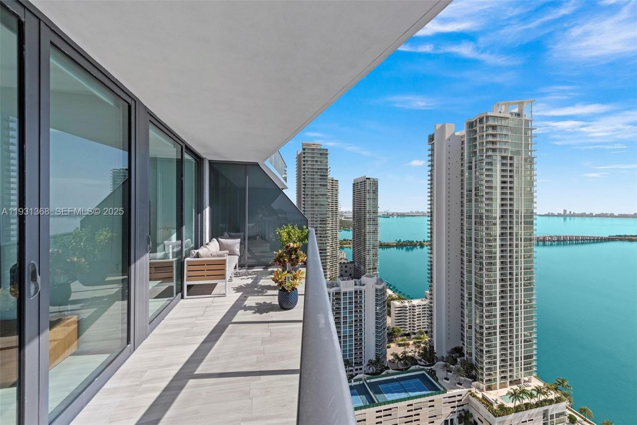 460 NE 28th St , Unit 3903, Miami, FL 33137 Photo